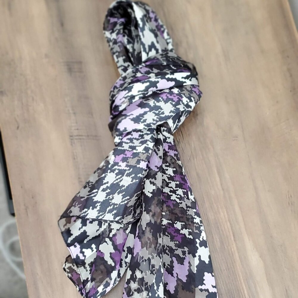Lightweight Neck Scarf - Picture 3 of 4
